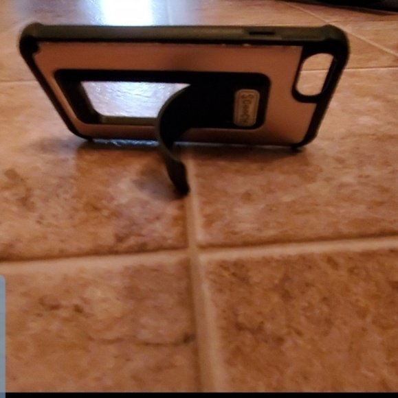𝅺IPHONE 8 Scooch protective case - Picture 3 of 4